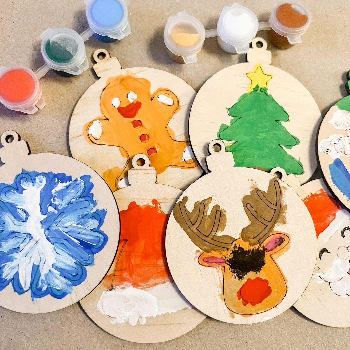 PAINT YOUR OWN CHRISTMAS BAUBLES