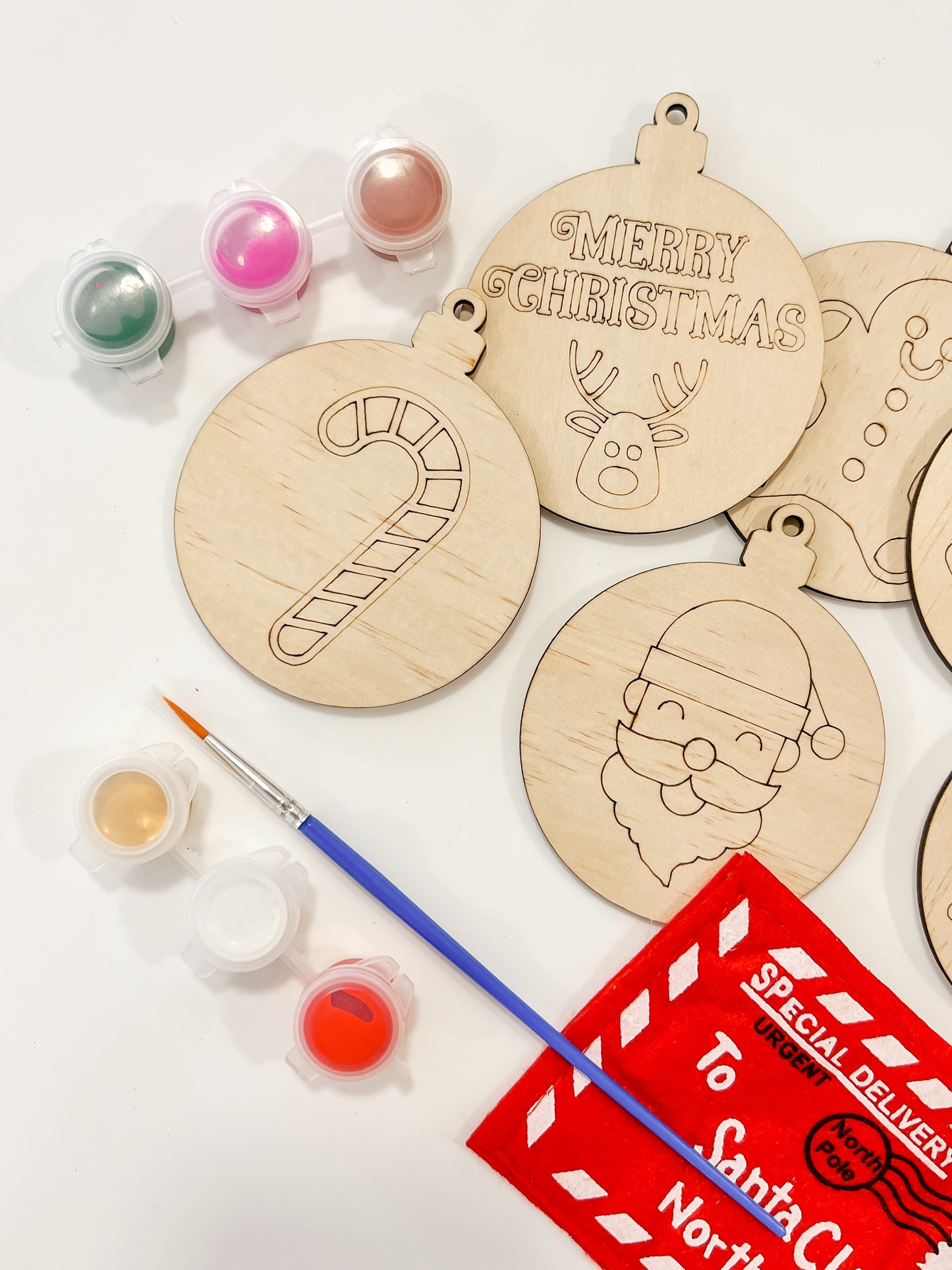 PAINT YOUR OWN CHRISTMAS BAUBLES