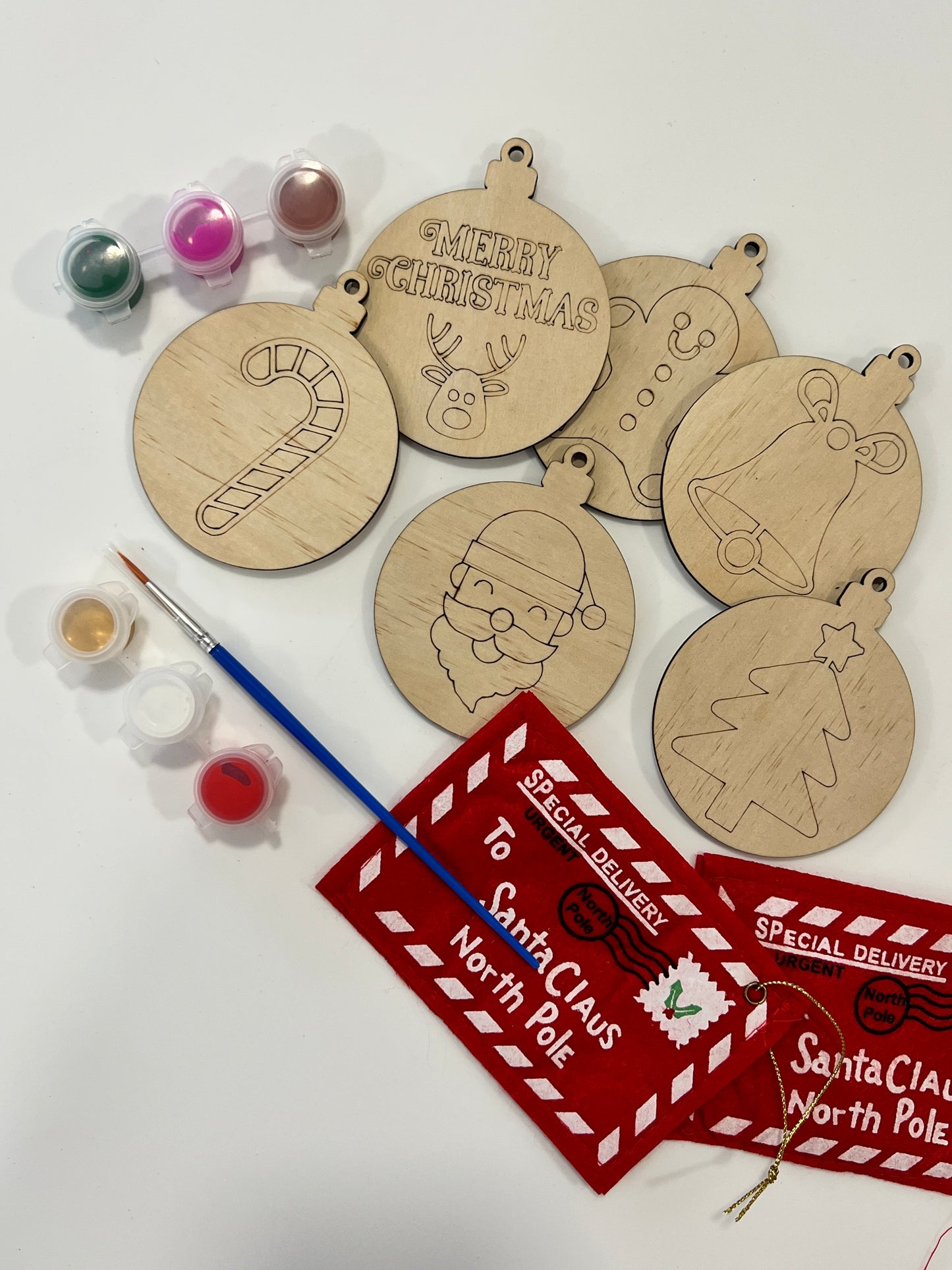 PAINT YOUR OWN CHRISTMAS BAUBLES
