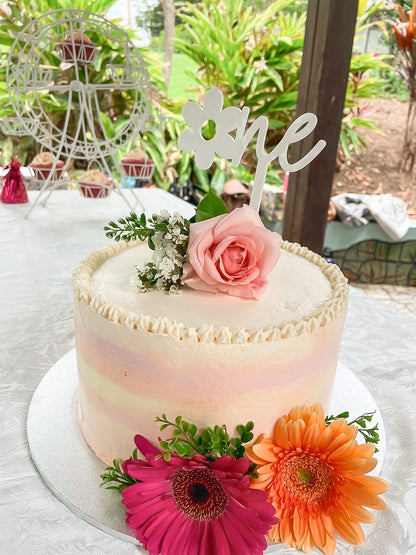 DAISY CAKE TOPPER