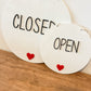 ROUND OPEN/CLOSED SIGN