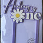DAISY CAKE TOPPER
