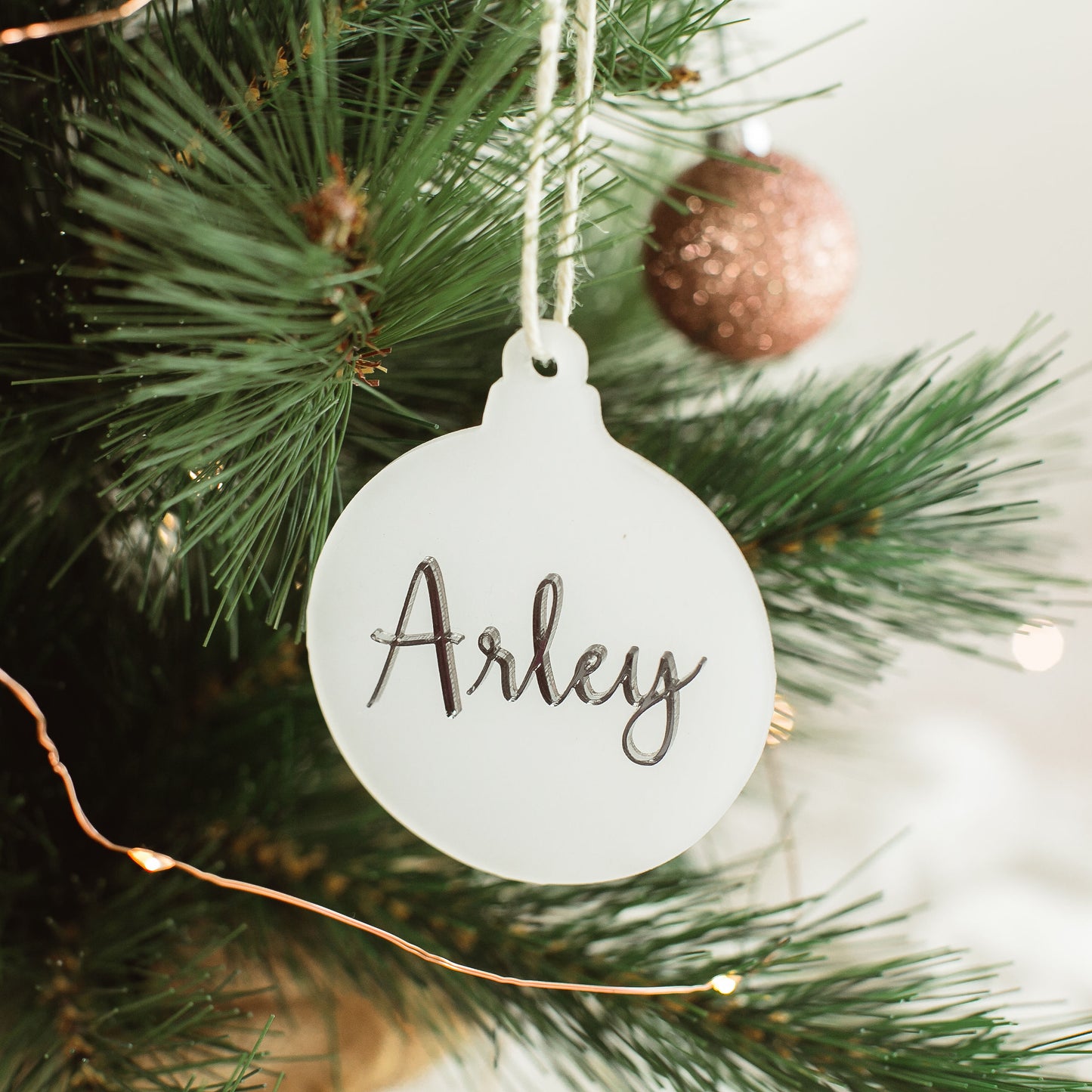 FROSTED ACRYLIC NAME BAUBLE